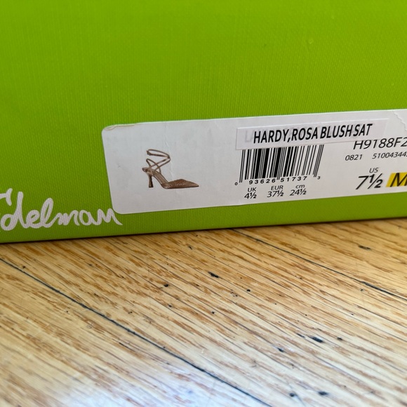 Brand New Sam Edelman Heel - Picture 2 of 3